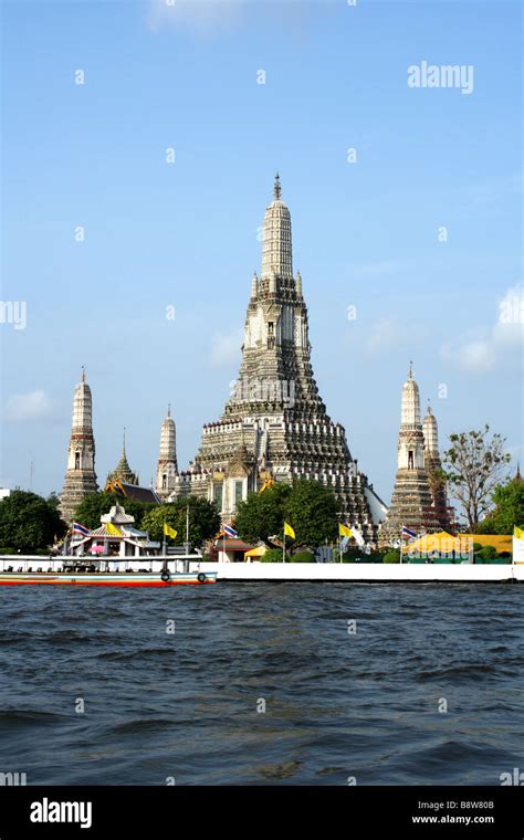 Wat Arun Temple Of Dawn Bangkok Thailand Stock Photo Alamy