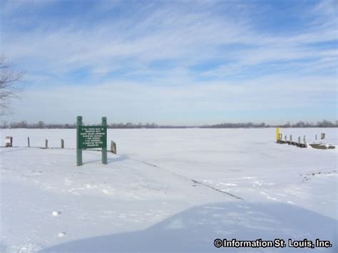 Creve Coeur Lake Memorial Park In St Louis County