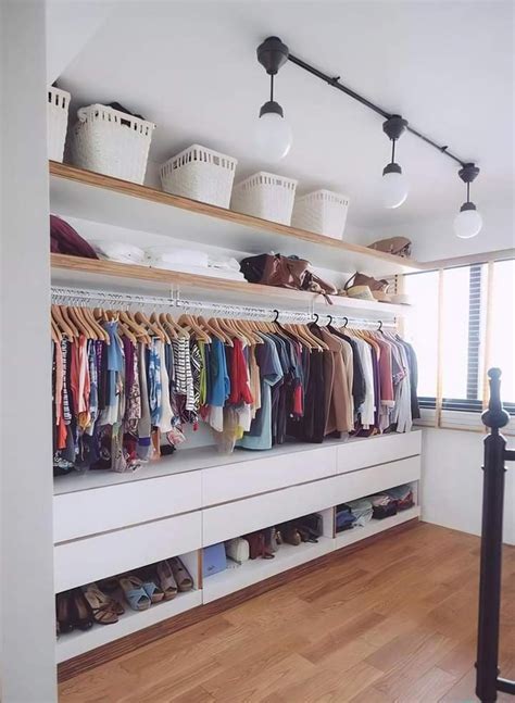 5 Dicas Para Decorar Um Closet Aberto E Manter Tudo Organizado