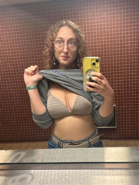 Quick Ladies Room Selfie R Girlswithglasses