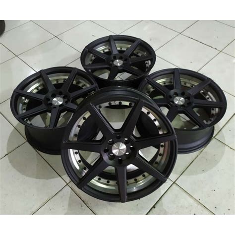 Jual Velg Mobil Bekas VOSSEN R18 LBR 7 5 8 5 PCD 4X100 114 ET40 38 B P