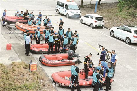 水上应急救援模拟演练 中安在线宣城频道