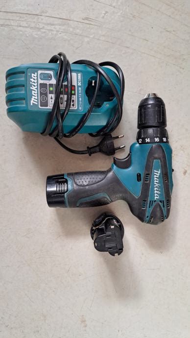 Makita akomulatorska vrtalka df 330d