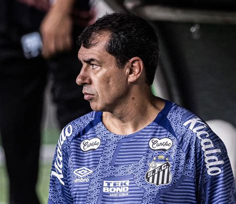 Futuro de Carille no Santos tem mais um capítulo