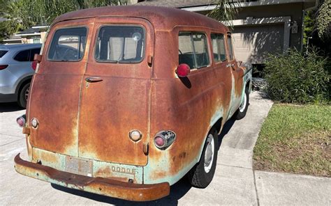 Dodge Body Barn Finds