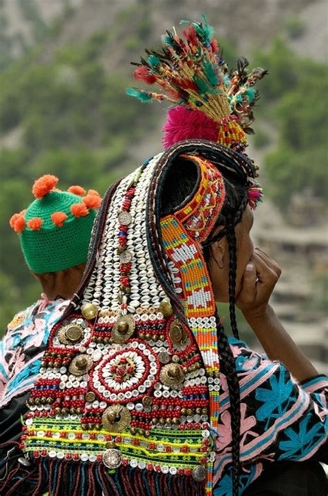 78 #Traditional Costumes from around the World ... | Costumes around ...