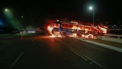 61 ônibus foram incendiados no Brasil em 2023