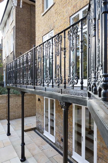 London Garden Metal Balcony And Staircase Traditional Balcony