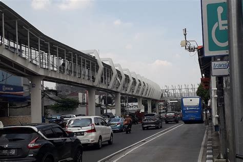 Pembangunan Skybridge Lrt Dan Transjakarta Yang Instagramable Hampir