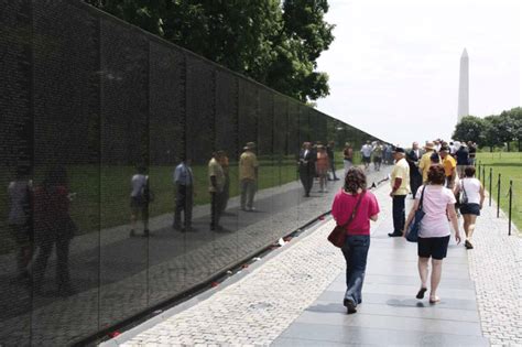 Maya Lin Vietnam Veterans Memorial 1982 Washington Usa Download Scientific Diagram