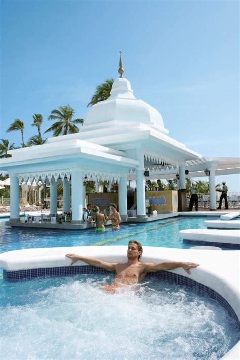 Riu Palace Punta Cana Wedding - Modern Destination Weddings