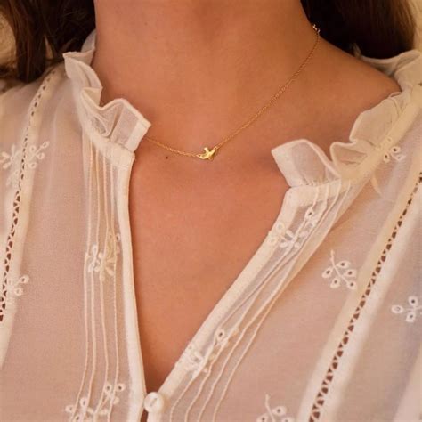 Dainty Gold Bird Necklace Choker Elk Bloom Wolf Badger