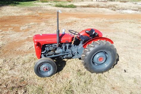 Massey Ferguson 35x Tractor For Sale Dieselnew T 2wd Tractors Tractors For Sale In Gauteng R