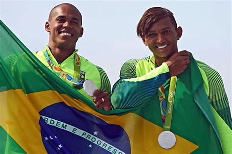 O P Blico Foi O Meu Ouro Na Olimp Ada Diz Isaquias Maior Medalhista