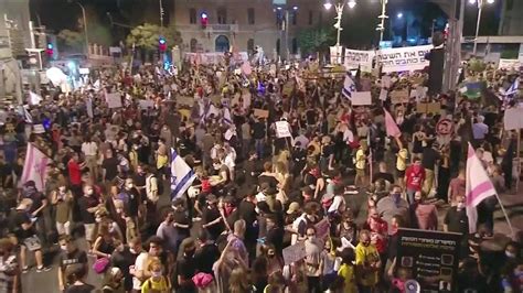 Protesto Em Israel Pede Ren Ncia De Benjamin Netanyahu E Critica