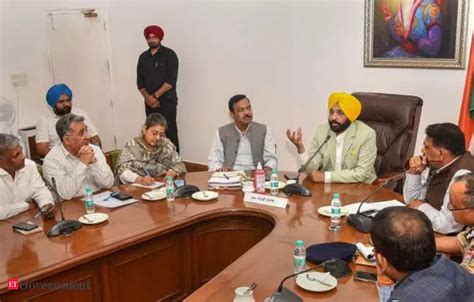 Punjabs Administrative Overhaul Continues Govt Transfers 8 Ias And 24