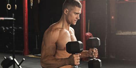 How Dumbbell Hammer Curls Can Help You Build Even Bigger Arms