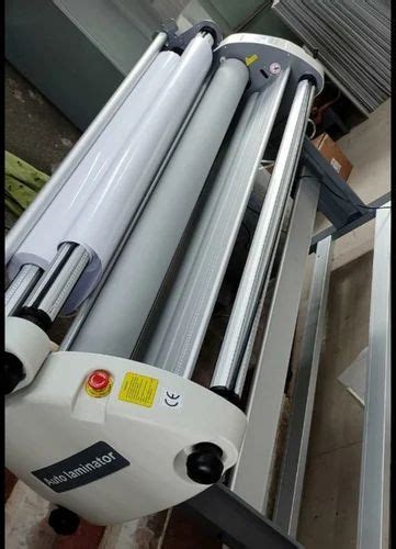 Automatic ROLL TO ROLL HOT AND COLD LAMINATION MACHINE At Piece In Ahmedabad