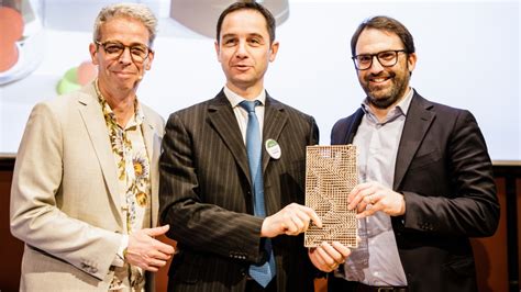 Sieger Des Green Product Awards Stehen Fest U A Miele Und Lavazza