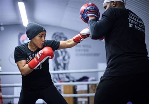 Photos: Cecilia Braekhus Putting in Work For Terri Harper Title Clash - Boxing News