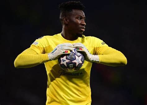 Manchester United Officialise Larrivée Dandré Onana