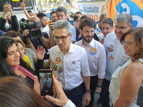 Candidato à reeleição Romeu Zema cumpre agenda de campanha em Juiz de