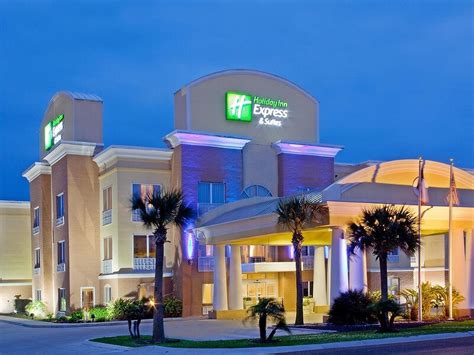 Holiday Inn Express & Suites Port Aransas in Port Aransas Texas | FunThingsTexas.com