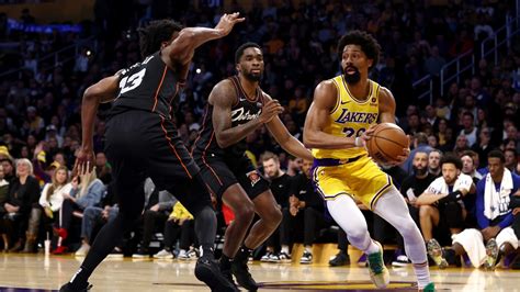 Spencer Dinwiddie Picks The Hard Way In Decision To Sign With Lakers Nbc Sports