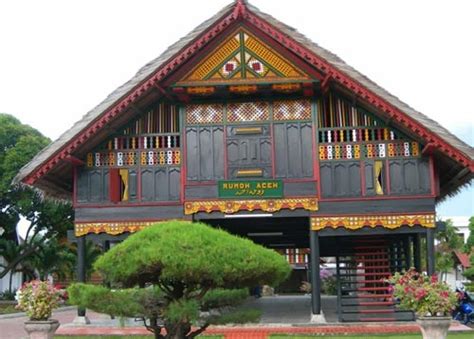 √ Rumah Adat Aceh : Gambar dan Penjelasan | dosenpintar.com