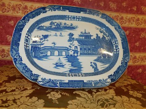 Proantic Grand Plat En Porcelaine