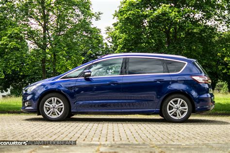 2016 Ford S-Max Titanium Review - carwitter