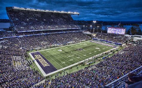 How Many Can Fit In Husky Stadium