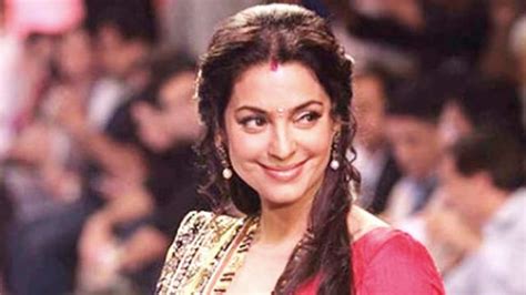 Birthday Wishes To Bollywood Actress Juhi Chawla Happy Bday जूही चावला 1