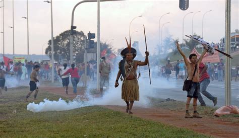 Powerful Photos Capture The Defiance Of Brazil S Indigenous People