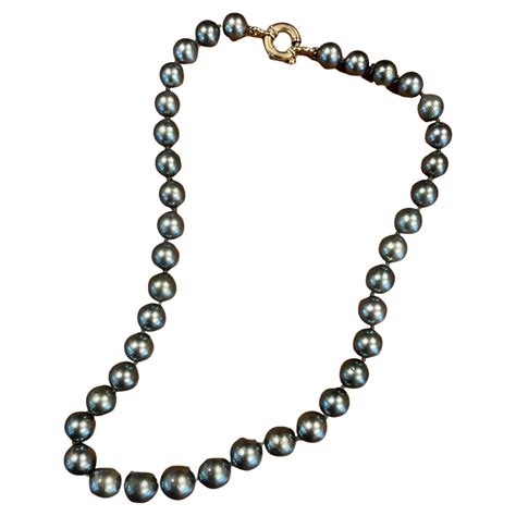 Women S Tahitian Black Pearl Necklace With A Karat Gold Ball Clasp