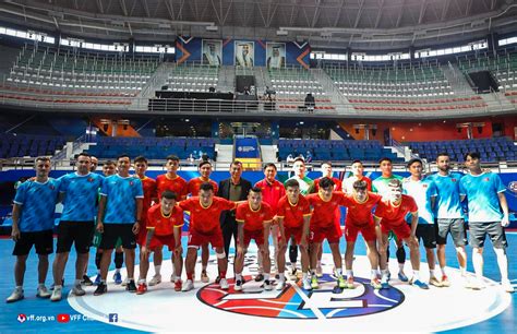 Vff Q Chủ Tịch Vff Trần Quốc Tuấn Thăm Và động Viên Đt Futsal Việt Nam