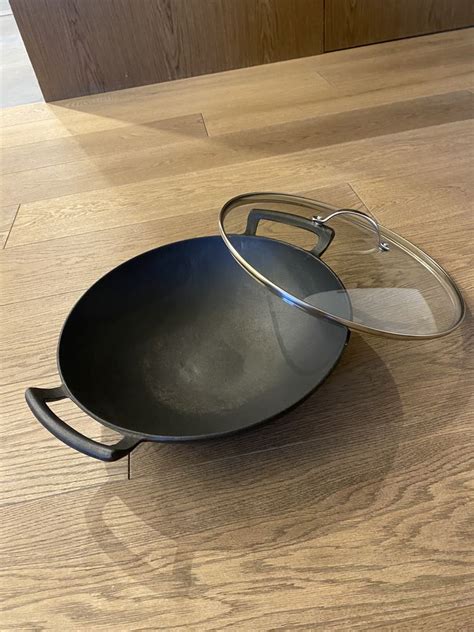 Wok żeliwny z pokrywą 36 cm DUKA Warszawa Mokotów OLX pl