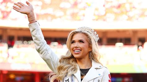 Chiefs owner's daughter Gracie Hunt blitzes critics of Patrick Mahomes ...