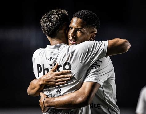 Treinador De Ngelo Do Santos Diz Que Garoto Mostrou Talento Logo