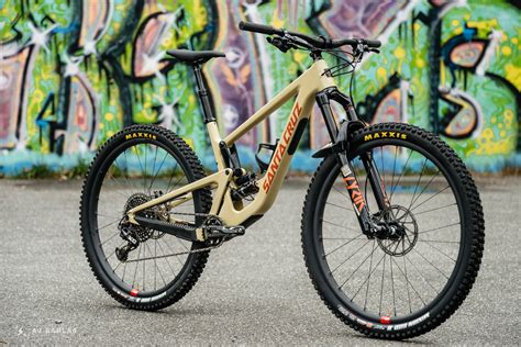 Riding The 2020 Santa Cruz Hightower