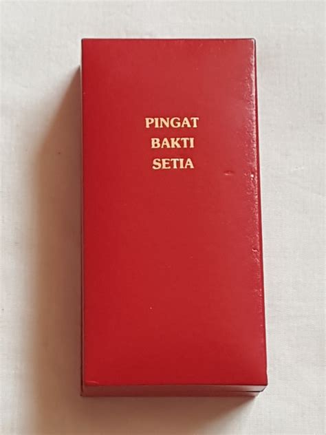 Pingat Bakti Setia (The Long Service Award) Star Medal With Original Box, Hobbies & Toys ...