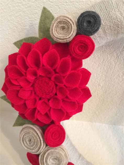 Birch Red And Ivory Floral Felt And Yarn Wrapped Wreath Etsy