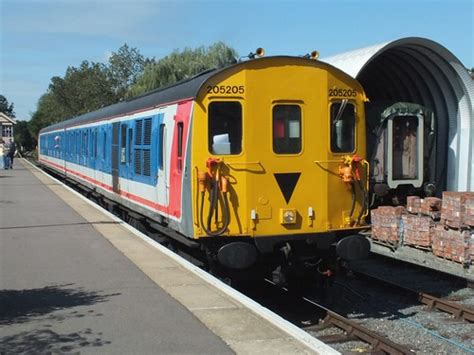 205205 Ongar Epping Ongar Railway 1957 Hampshire Class Flickr