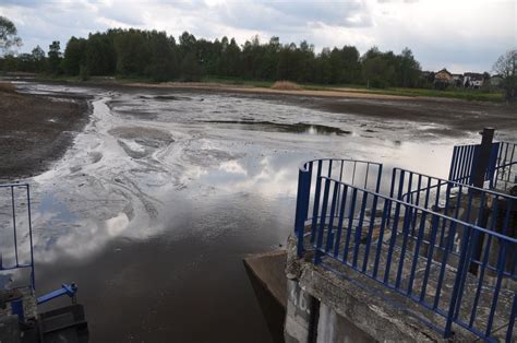 Szydłowiec Tereny obok zalewu i deptak nad Korzeniówką będą atrakcjami