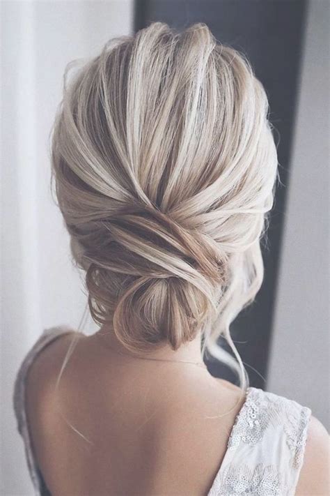 Easy And Perfect Updo Hairstyles For Weddings