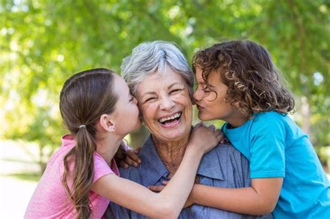 Cuidar De Los Nietos Aumenta La Esperanza De Vida En Los Abuelos