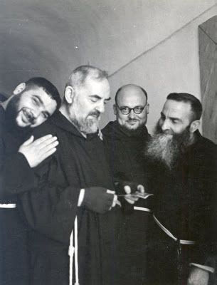 Padre Pio E Il Diavolo Catholic Prayers Catholic Faith Catholic Saints