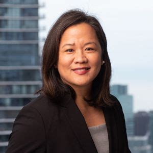 Clarita Santos | Chicago Council on Global Affairs