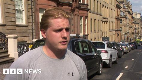 Glasgow Stabbing Eyewitness Describes Seeing Victim On Steps Bbc News