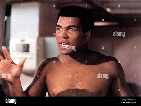 The Greatest Muhammad Ali 1977 Stock Photo Alamy